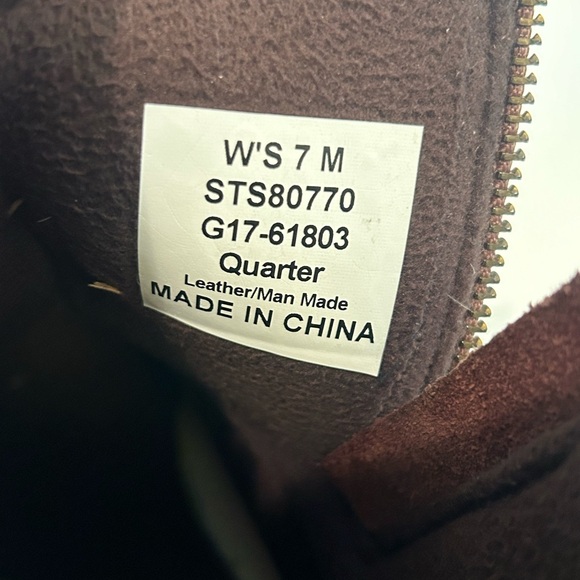 Women size 7 Sperry boots - Picture 5 of 5